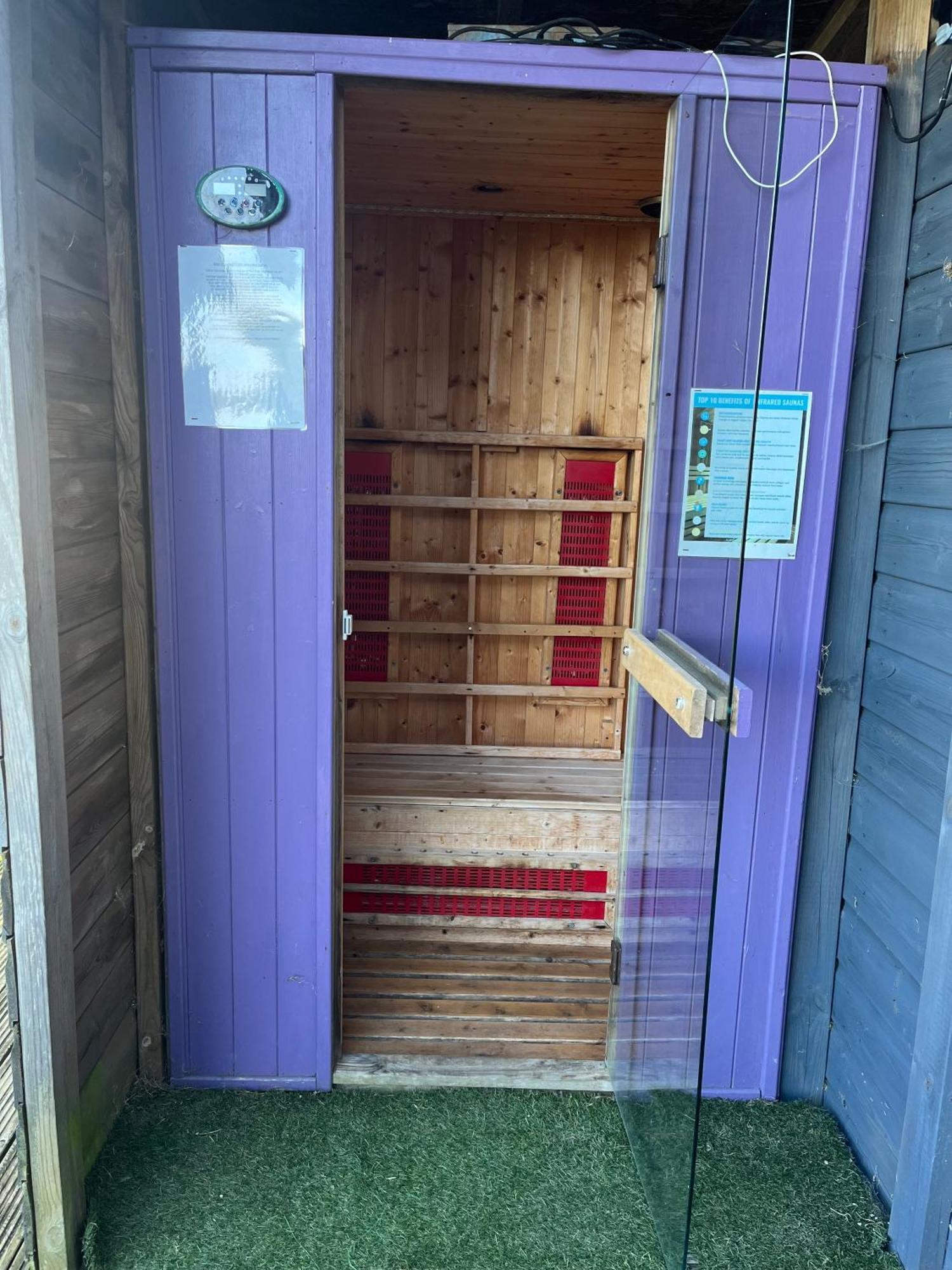 Tamarisk Cabin Bude Eksteriør billede